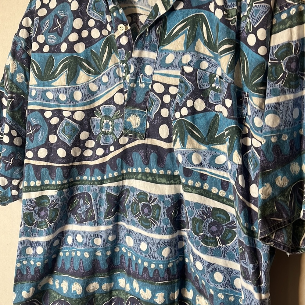 Colorful Patterned Men's Shirt - Picture 2 of 4